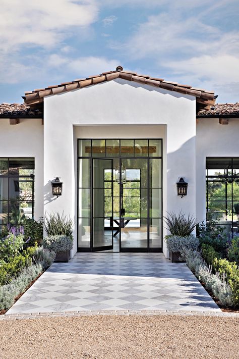 Santa Barbara Style Exterior, Spanish Front Porch, Modern Tuscan Home Exterior, Modern Mediterranean Homes Exterior, Spanish Coastal Home, Mediterranean Windows, Modern Spanish Style Homes, Santa Barbara Style Homes, Modern Spanish Style