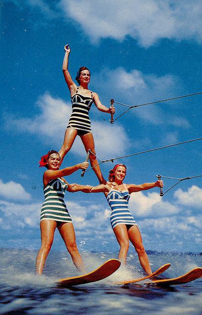 Cypress Gardens Girls waterskiing in #stripes http://www.amazon.com/The-Reverse-Commute-ebook/dp/B009V544VQ/ref=tmm_kin_title_0 1950s Beach Photos, Cypress Gardens, Vintage Swim, Vintage Versace, Look Retro, Three Graces, Vintage Swimwear, Vintage Dior, Vintage Swimsuits