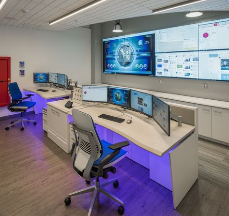 security operations center with adjustable height command center consoles Security Room, Business Office Design, Best Ergonomic Office Chair, Interior Kantor, Computer Gaming Room, Small Home Offices, Luxury Office, Modern Office Design, Home Theater Rooms