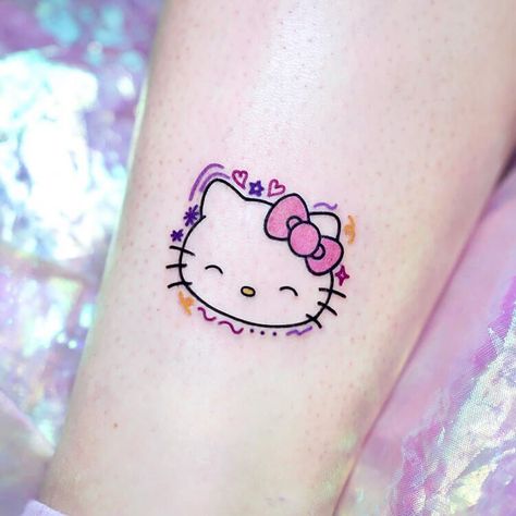 Cute Hello Kitty Tattoo, Kitty Tattoo Ideas, Hello Kitty Tattoo Ideas, Tatuaje Hello Kitty, Tattoos With Flowers, Voodoo Tattoo, Hello Kitty Tattoo, Kitty Tattoos, Kitty Tattoo