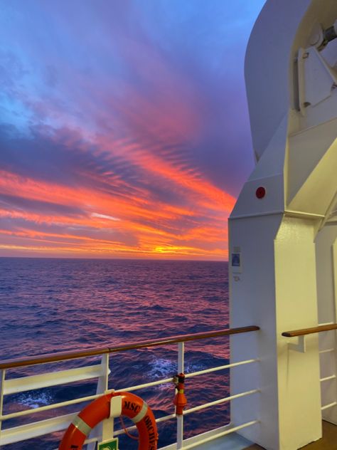 Sunset , boat sunset , ship sunset , cruise ship , msc , at sea aesthetic picture Boat Travel Aesthetic, Cruise Ship Sunset, Ship Travel Aesthetic, Ship Pictures Sea, Bahamas Vacation Pictures Cruise Ships, Sunset On A Boat, Boat Cruise Aesthetic, Cruise Travel Aesthetic, Cruise Sunset Pictures