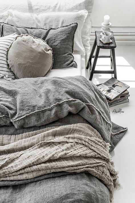 HALE MERCANTILE & CO LINEN BEDDING on Behance Hale Mercantile, California Bedroom Style, Paulina Arcklin, Deco Studio, Linen Bedroom, Photography Styling, Interior Wall, Cool Beds, Bed Styling