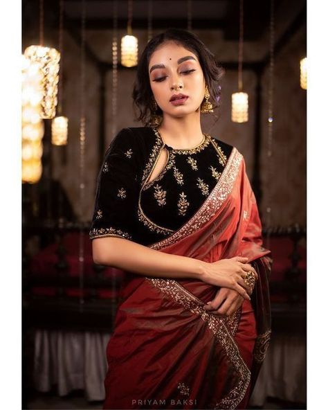 Couture, Blouse Neckline Designs, Saree With Black Blouse, Blouse Neckline, Latest Model Blouse Designs, Photoshoot Outdoor, Blouse Designs Catalogue, Fashionable Saree Blouse Designs, New Saree Blouse Designs