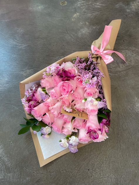 Diy Gifts, Bouquet For Girlfriend, Flowers For Girlfriend, Ideas For Your Girlfriend, Bouquet Ideas, Flower Ideas, I Got You, Flower Bouquet, Flowers Bouquet