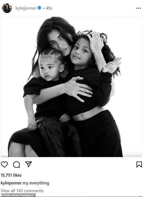 Kylie Jenner Mom, Kily Jenner, Jenner Kids, Kylie Travis, Looks Kylie Jenner, Trajes Kylie Jenner, Kylie Baby, Thanksgiving Photos, Estilo Kylie Jenner