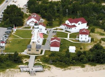 Whitefish Point - Lighthouse and Shipwreck Museum. Home of the bell of the Edmund Fitzgerald. Great Lakes Shipwrecks, Great Lakes Michigan, Michigan Lighthouses, Edmund Fitzgerald, Lake Lighthouse, Ship Wreck, Michigan Road Trip, Michigan Vacations, Point Light