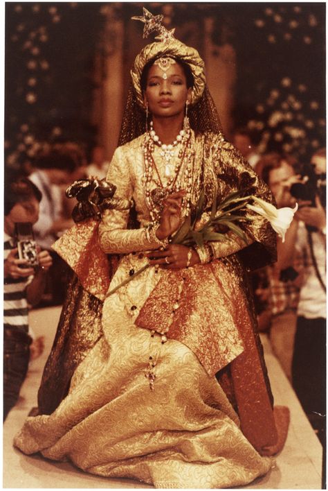 Couture, Kneel Before Me, Yves Saint Laurent Haute Couture, Saint Laurent Haute Couture, Haute Couture Runway, 8 Mars, Black Royalty, African Royalty, Jean Cocteau