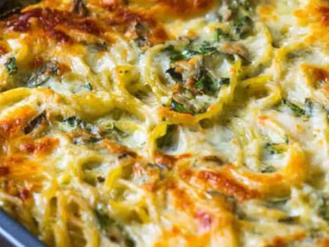 Prepare to tantalize your taste buds with a mouthwatering culinary creation: Baked Spinach Chicken Spaghetti. This delightful dish combines the richne... Chicken Spinach Spaghetti, Spinach Chicken Spaghetti, Spinach Spaghetti, Cream Cheese Spaghetti, Baked Chicken Spaghetti, Spinach Pasta Bake, Baked Cream Cheese Spaghetti, Baked Spinach, Spinach Chicken