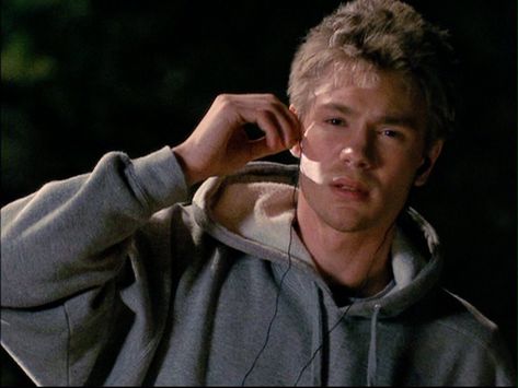 Lucas Scott Season 1, Lucas One Tree Hill, One Tree Hill Season 1, One Tree Hill Lucas, Chad Murray, Chad Micheals, Gilmore Guys, Michael Murray, Dominic Toretto