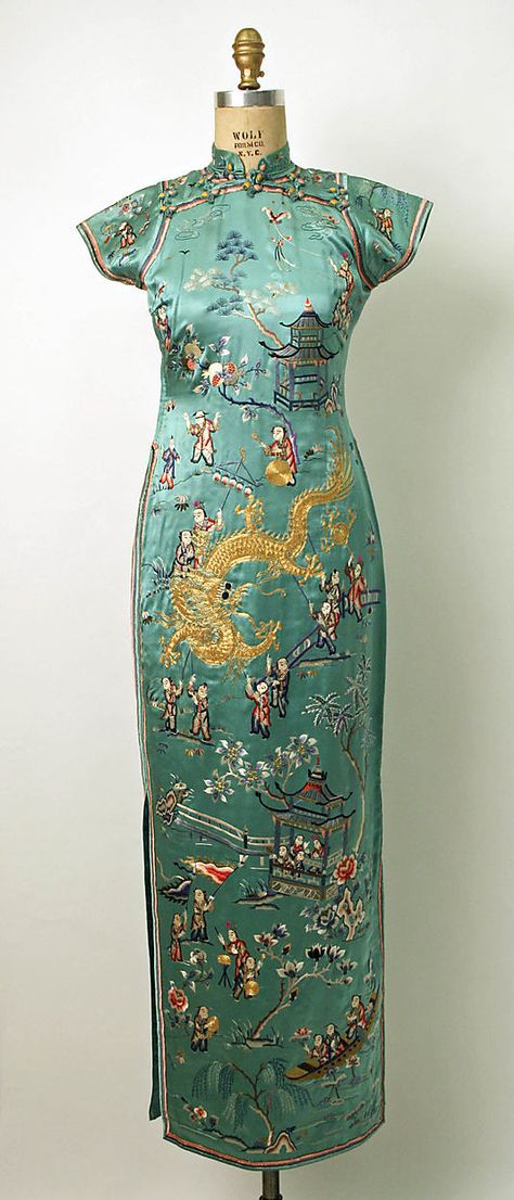 1932 Modern Qipao, Robes Vintage, Qipao Cheongsam, Vintage Mode, Cheongsam Dress, 1930s Fashion, Costume Institute, Vestidos Vintage, Chinese Clothing