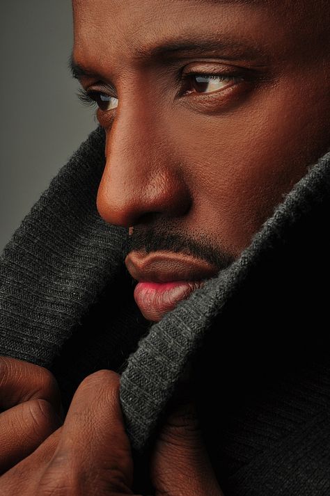 Male Headshots Male Headshots, Men Fashion Photoshoot, Men's Portrait Photography, Male Portrait Poses, Model Headshots, Black Male Models, Headshot Poses, Male Models Poses, Mens Photoshoot Poses