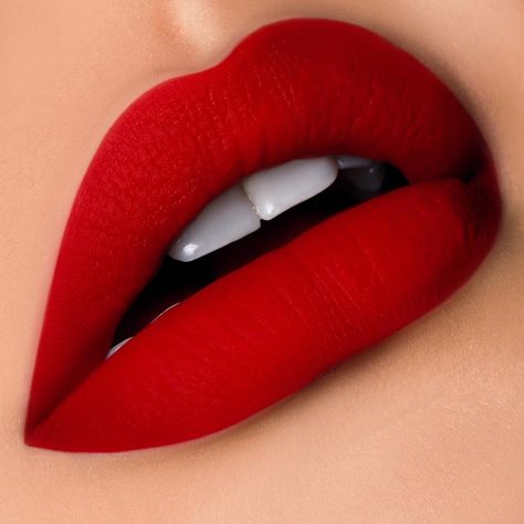 Natural Lipstick Shades, Lipstick Nails Shape, Makeup Lips Matte, Red Lipstick Shades, Perfect Lip Color, Too Faced Peach, Lipstick Nails, Dark Red Lips, Lipstick Tutorial