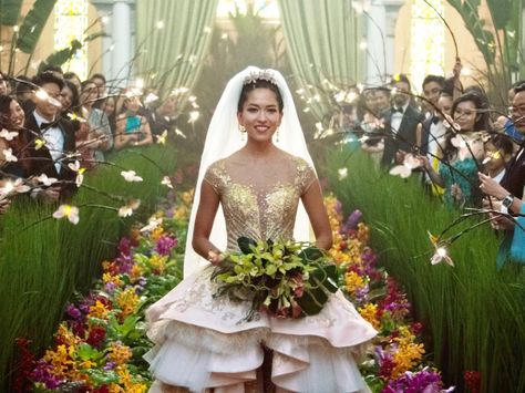 Crazy Rich Asians Wedding Aisle, Crazy Rich Asians Wedding Theme, Crazy Rich Asians Wedding, Asian Wedding Themes, Movie Wedding Dresses, Wedding Aisles, Bridal March, Model Wedding, Asian Inspired Wedding