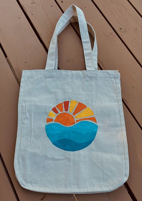 Diy, used acrylic paint on canvas tote bag Painting Canvas Bags Ideas, Tote Bag Painting Ideas Beach, Paint Tote Bag Ideas Easy, Easy Tote Bag Painting Ideas, Tote Bag Ideas Paint, Tote Bag Painting Ideas Easy, Easy Tote Bag Painting, Canvas Bag Painting Ideas, Tote Bag Design Diy Paint