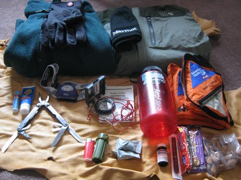 From local day hikes to extended backpacking trips, everyone should carry the Ten Essentials while outdoors. Ultralight Backpacking, Camping Hacks Food, Backpacking Trips, Camping Hacks Diy, Hiking Essentials, Tactical Bag, Tactical Backpack, Outdoor Essentials, Bug Out Bag