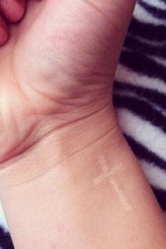 small cross tattoo - Google Search Christian Tattoos, Nature Tattoos, White Ink Tattoo, Tatto Design, White Tattoo, Cross Tattoo, Small Tattoo, Piercing Tattoo, Get A Tattoo