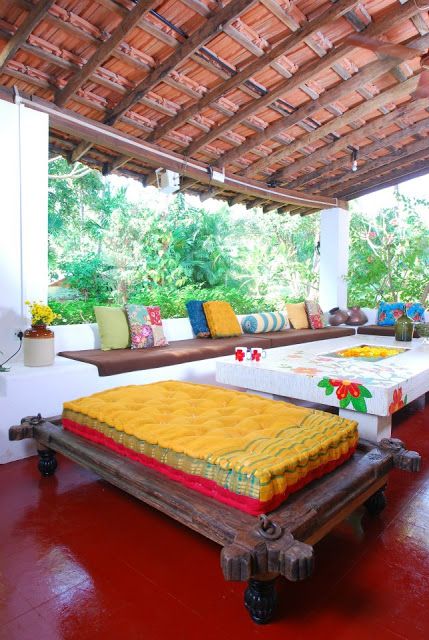 varnam-talk: TURIYA...a spa-villa cum homestay in Goa ! Terrace Decor, Indian Home Design, Indian Home Interior, Ethnic Home Decor, Decoration Tips, Kerala House Design, H Design, Indian Homes, Village House Design