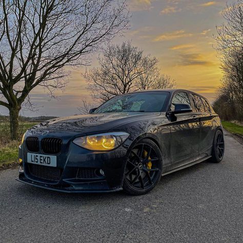 Damian on Instagram: “- 𝕊𝕙𝕖 𝕓𝕖 𝕕𝕚𝕣𝕥𝕪 - #bmw #116d #bmw1series #bmwf20 #lowered #saphireblack #mpower #remap #michelin #bolawheels #1series #1seriesclub…” Luxury Cars, Bmw F20, Bmw Series, Bmw 1 Series, Best Luxury Cars, Color Ideas, Jdm, Bmw Car, Bmw