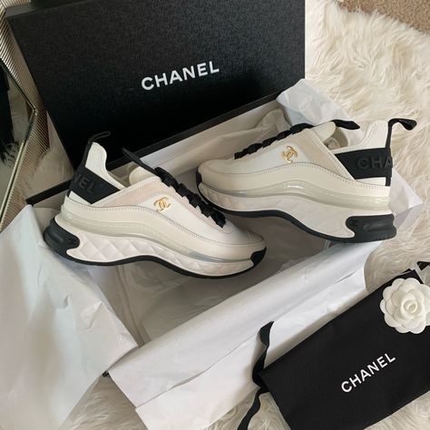 Chanel Rubber Shoes, Chanel Sneakers Woman, Designer Trainers Womens, Chanel Trainers, Channel Shoes, Chanel Shoes Sneakers, Sneakers Chanel, College Vibes, Luxury Brand Shoes