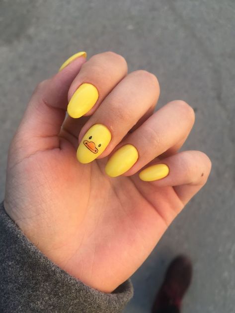 Acrylic Nails Yellow, Animal Nail Designs, Pink Tip Nails, Yellow Nails Design, Yellow Nail Art, Animal Print Nails Art, Animal Nail Art, Cute Simple Nails, Duck Nails