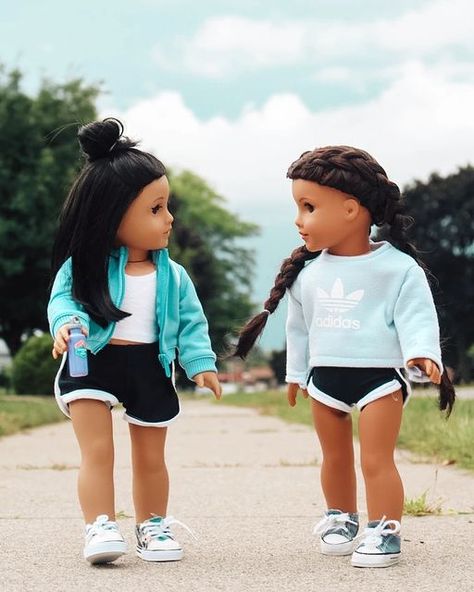 Ag Doll Photography, American Girl Doll Aesthetic, American Girl Storage, Walks With Friends, American Room, Baby Doll Hair, American Girl Hairstyles, Ag Photography, Custom American Girl Dolls