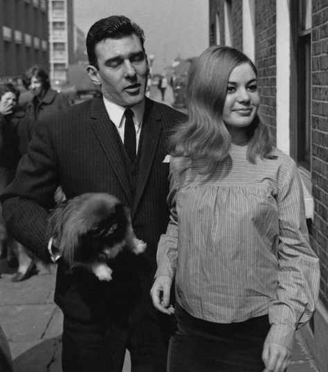 Gangster: Reggie Kray with his then fiance, Frances Shea Frances Shea, Kray Brothers, Ronnie Kray, Reggie Kray, Kray Twins, The Krays, Robin Hoods, Mafia Gangster, Hackney London