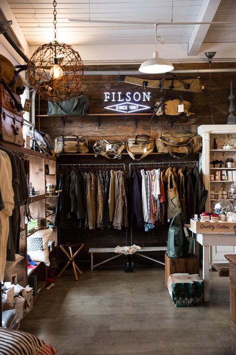 Masculine Retail Design, Apperal Store Design, Industrial Shop Interior Retail Store Design, Men’s Boutique Ideas, Imogene And Willie Store, Rustic Store Interior, Vintage Clothing Store Interior, Men’s Boutique, Mens Clothing Store Interior Design