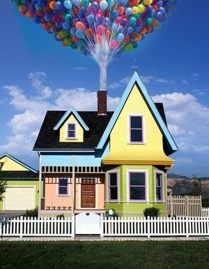 Replica of the house from Up in Utah! We watched it last night and I'm still on the verge of tears. Up House Drawing, Up Movie House, Carl Y Ellie, Disney Blog, Disney Pixar Up, Disney Up, Parade Float, Up House, Parade Of Homes