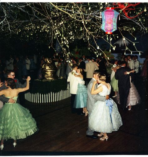 1950s Prom, 50s Aesthetic, 50s Prom, High School Dance, Vintage Dance, School Prom, Spotify Playlists, Vintage Prom, School Dance