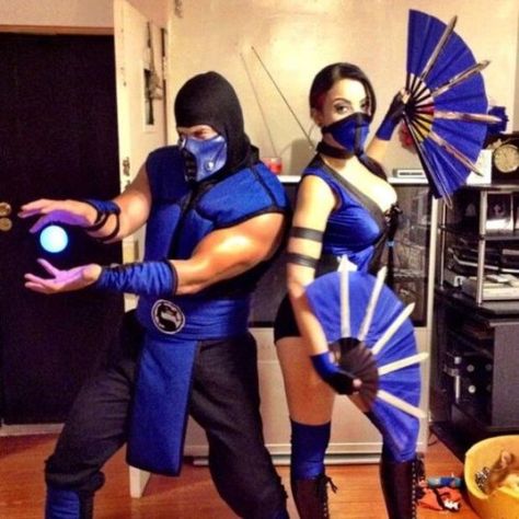 Couple Costumes, Mortal Kombat Halloween Costume, Mortal Kombat Costumes, Mortal Kombat Cosplay, Cosplay Couple, Couples Cosplay, Couple Cosplay, Couples Halloween Outfits, Halloween Coustumes