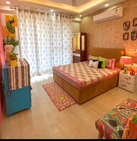 Indian Bedroom Ideas Interior Design, Indian Bedroom Ideas, Bedroom Ideas Interior Design, Bad Room Design, Indian Houses, Colorful Room Decor, Indian Room Decor, Indian Bedroom Decor, Indian Bedroom