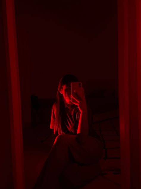 Led Lights Mirror Pic, Light Girl Aesthetic, Red Led Lights Selfie, Red Led Lights Aesthetic, Red Light Selfie, Red Light Aesthetic, Led Light Selfie, How To Make Mirror, Led Girls