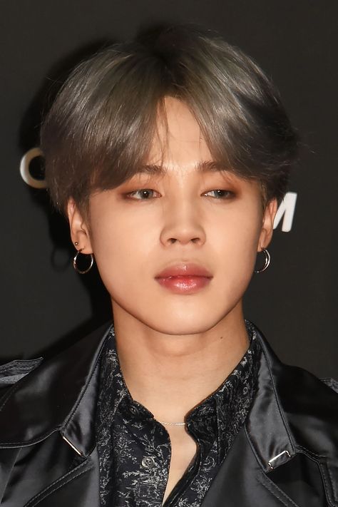 These male K-Pop idols aren't afraid to rock a little extra blush, eye shadow, or lipstick, and we are living for their looks. Park Jimim, Bts Cute, Jimin Park, Bts Pics, Pop Idol, Bts Group, About Bts, Park Jimin Bts, Bts Members