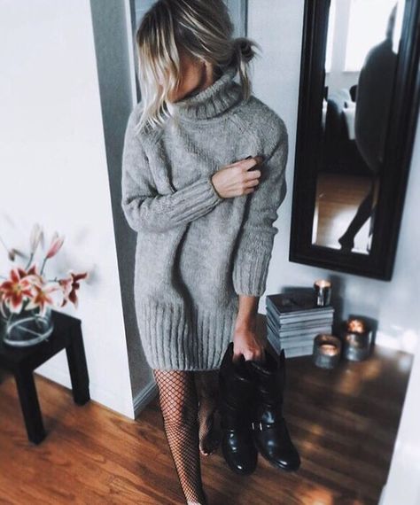 je t'aime Svarta Outfits, 10 Winter Outfits, Fantastic Fashion, Womens Outfits, Sweater Dress Outfit, Winter Mode, Fishnet Tights, Looks Street Style, Fishnet Stockings