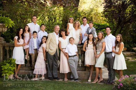 50 Family Portrait Poses Guide for Beginning Family Photographers Family Pictures Around The House, Unusual Family Photoshoot Ideas, Family Of 15 Picture Poses, Three Family Pictures, Christmas Card Family Photo Ideas, Multi Generation Family Pictures, Family Photos With Adult Children, Portrait Poses Ideas, Neutral Family Picture Outfits