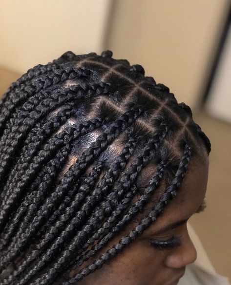 Small To Medium Knotless Braids, Medium Knotless Braids Long Length, Long Knotless Box Braids Small, Small Medium Knotless Box Braids, Small Box Braids Hairstyles Long, Short Medium Knotless Braids, Knotless Braids Small Medium, Box Braids Small Medium, Knotless Box Braids Medium Styles