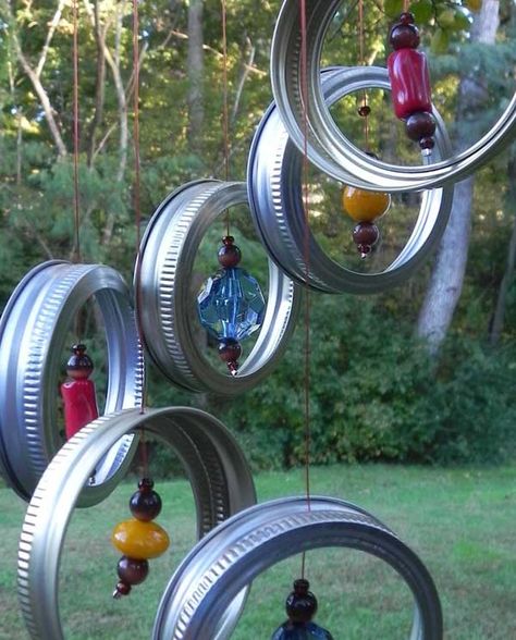 Mason Jar Crafts, Windchimes Diy, Carillons Diy, Wind Chimes Homemade, Wind Chimes Craft, Diy Wind Chimes, Outdoor Crafts, Can Crafts, Jar Crafts