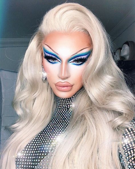 𝒦𝑅𝒴𝒮𝒯𝒜𝓁 𝒱𝐸𝑅𝒮𝒜𝒞𝐸 on Instagram: “❄️ Krystalised ❄️ ————————————————— Feeling fierce.. and what. ————————————————— * Human hair units by @wigsbykrystalv * Lashes from…” Versace, Queen, Lashes, Krystal Versace, Drag Queen, Human Hair, Halloween Face, Face Makeup, Halloween Face Makeup