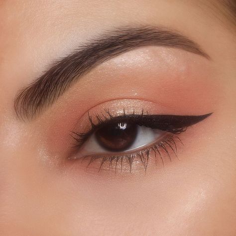 Peach Makeup Look, Simple Eyeshadow Looks, Simple Eyeshadow Tutorial, Peach Eye Makeup, Natural Eyeshadow Looks, Normal Makeup, Simple Makeup Natural, Maquillage On Fleek, Peach Makeup