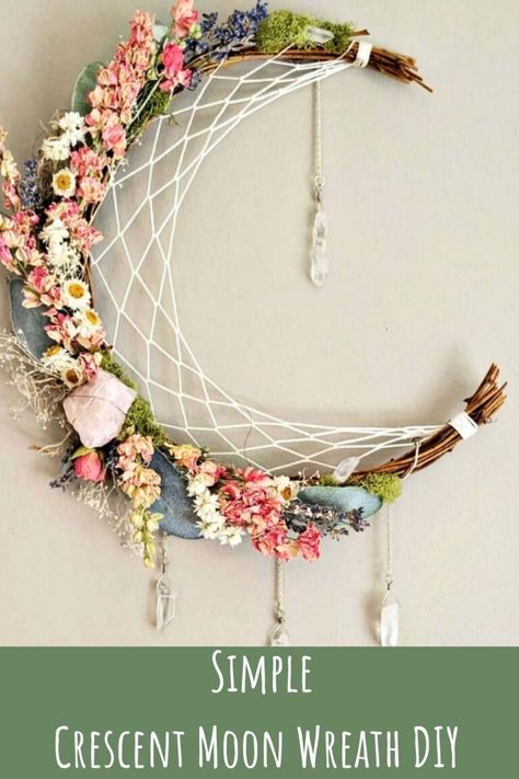 Fairy Wreath Ideas, Crescent Moon Wreath Diy, Moon Wreath Diy, Simple Crescent Moon, Cottagecore Things, Crescent Moon Wreath, Fairy Wreath, Stick Wreath, Witchy Cottagecore