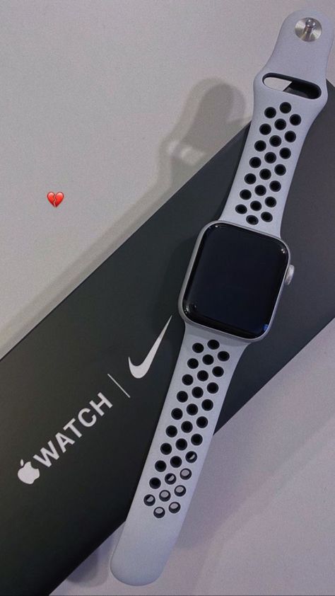 Smart Watch Aesthetic, Gadgets Électroniques, Best Vlogging Camera, Apple Watch Bands Fashion, Apple Watch Fashion, Tech Aesthetic, Apple Watch Nike, Iphone Watch, Best Home Security