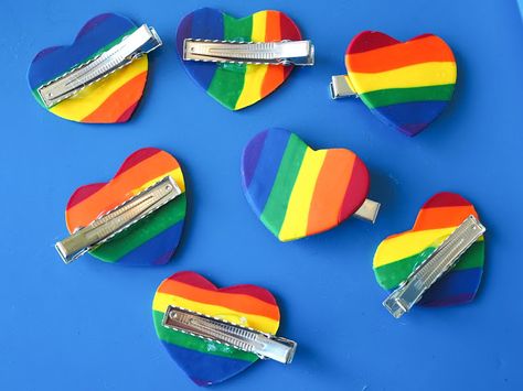 Little Hiccups: DIY Rainbow Heart Hair Clips Fimo, Heart Hair Clips, Pride Diy, Rainbow Accessories, Rainbow Diy, Pride Jewellery, Library Activities, Living In Colorado, Diy Rainbow