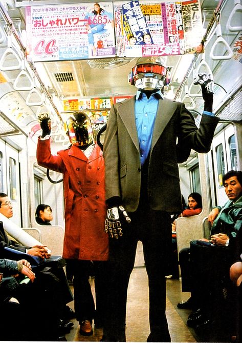 Daft Punk Fandom🤖🤖 on Twitter: "Daft Punk taking the subway in Japan (December 2000)… " Punk Bands Posters, Daft Punk Poster, Punk Photoshoot, Punk Concert, Thomas Bangalter, Punk Baby, Train Posters, Anime Music Videos, Disco Dance