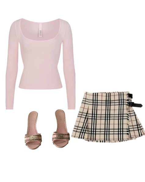 Pink Sixth Form Outfits, 2000s Rich Girl Outfits, 2000s Outfits Pink, Elle Woods Outfit Ideas, Girly 90s Outfits, Pink Old Money Outfit, Elle Woods Inspired Outfits, Mean Girl Outfits, Mean Girl Outfit