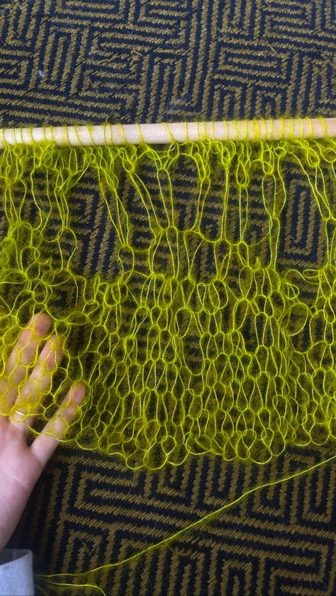 Crochet Experimental, Moss Textiles, Contemporary Knitting, Textile Crochet, Freehand Crochet, Knit Structure, Textil Design, Knit Art, Batik Pattern