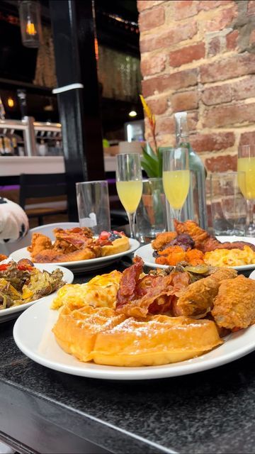 Brunch Ideas Restaurant, Brunch Plate, Washington Dc Food, Brunch Aesthetic, Brunch Restaurant, Dc Food, Brunch Places, Stamp Of Approval, Brunch Restaurants