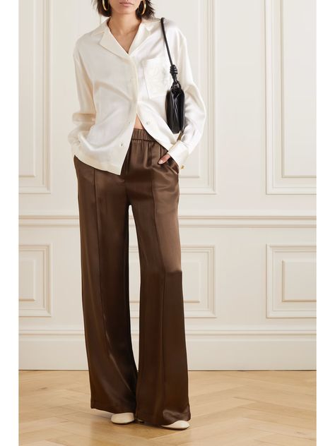 Outfit Marrone, Brown Trousers Outfit, Silk Pants Outfit, Satin Pants Outfit, Brown Pants Outfit, Pants Silk, Brown Trousers, Trouser Outfit, Trousers Casual