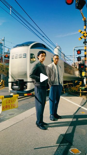 岳 🍜 GAKU on Instagram: "The Rotating Match Cut✨🔄 #transition #matchcut #editing" Video Camera, Editing Transitions, Camera Transitions, Transitions Video, Transition Video, Camera Angle, Family Car, Photo And Video, Film