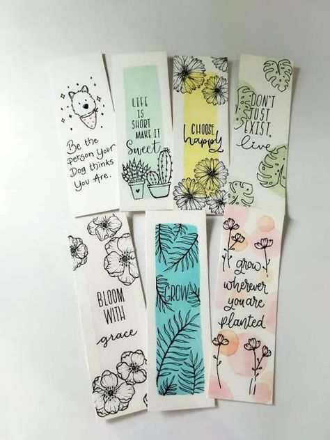 Handmade Book Marks Crafts, Bookmark Painting Ideas With Quotes, Cute Bookmark Painting Ideas, Bookmarks Watercolor Easy, Book Mark Painting Ideas Easy, Easy Book Mark Ideas Aesthetic, Easy Book Marks Ideas, Easy Homemade Bookmarks, Doodles Bookmarks