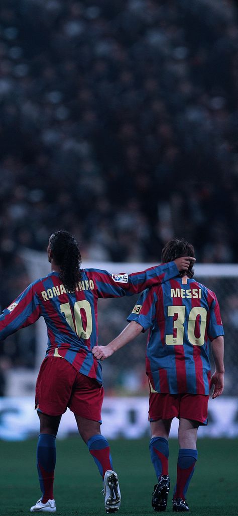 Barcelona, Messi, Ronaldinho, Wallpapers Ronaldinho Wallpapers, Young Messi, Miroslav Klose, Messi Pictures, Serie Bmw, Cr7 Vs Messi, Fc Barcelona Wallpapers, Lionel Messi Barcelona, Ronaldo Photos